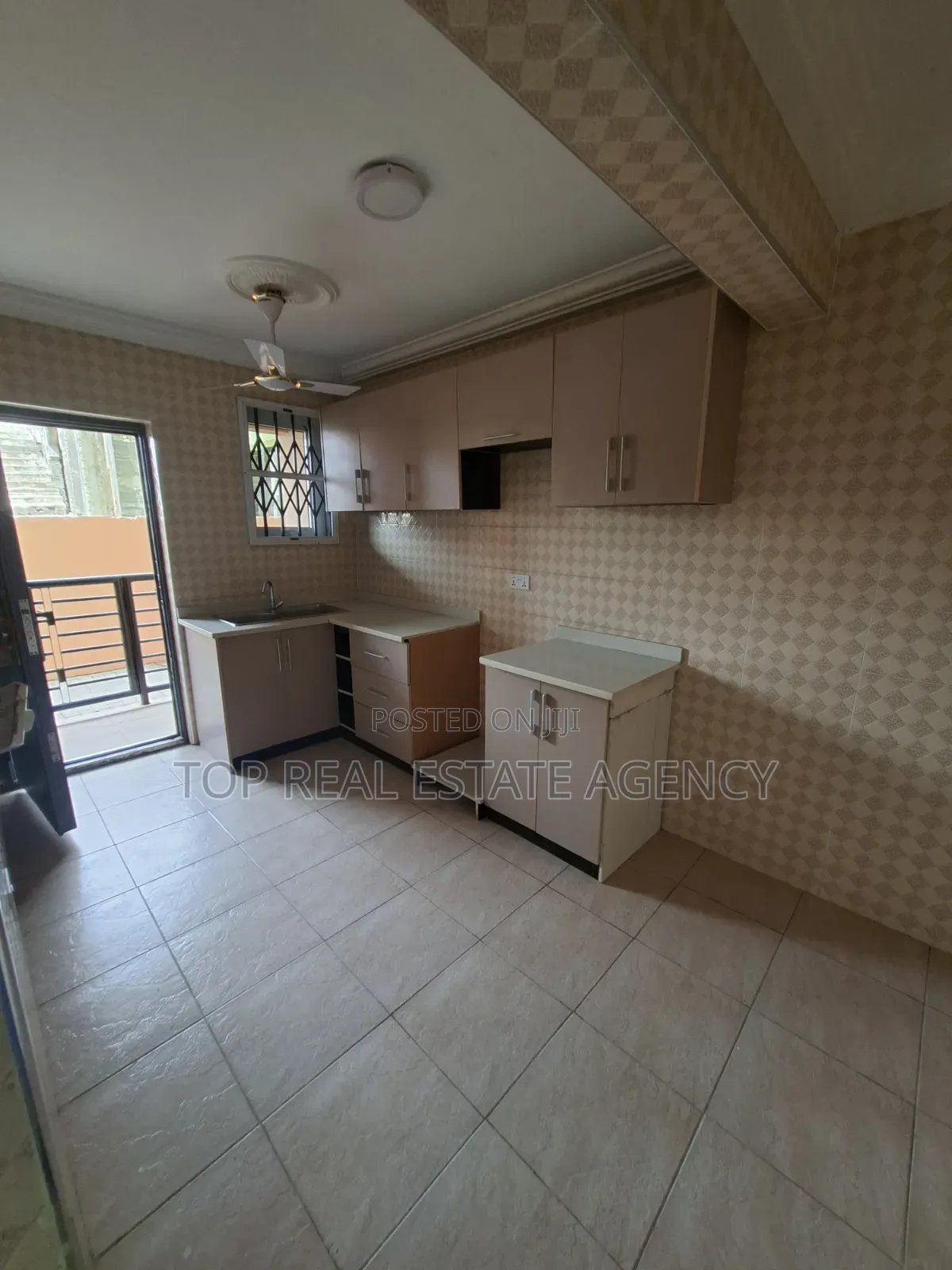 2bdrm Apartment in Oyarifa Kb, Owusu Ansah for rent