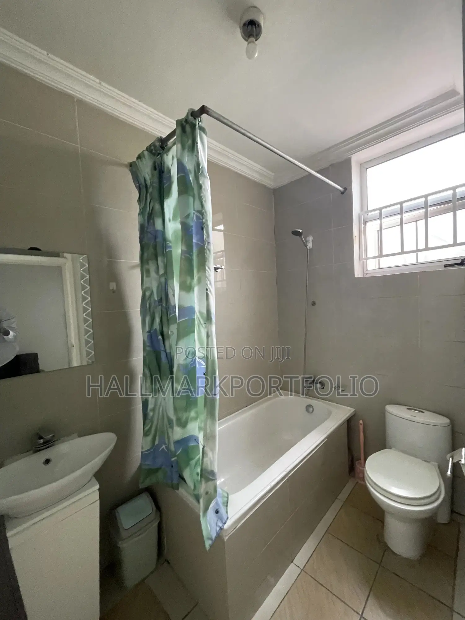 Furnished 3bdrm Apartment in East Legon for sale