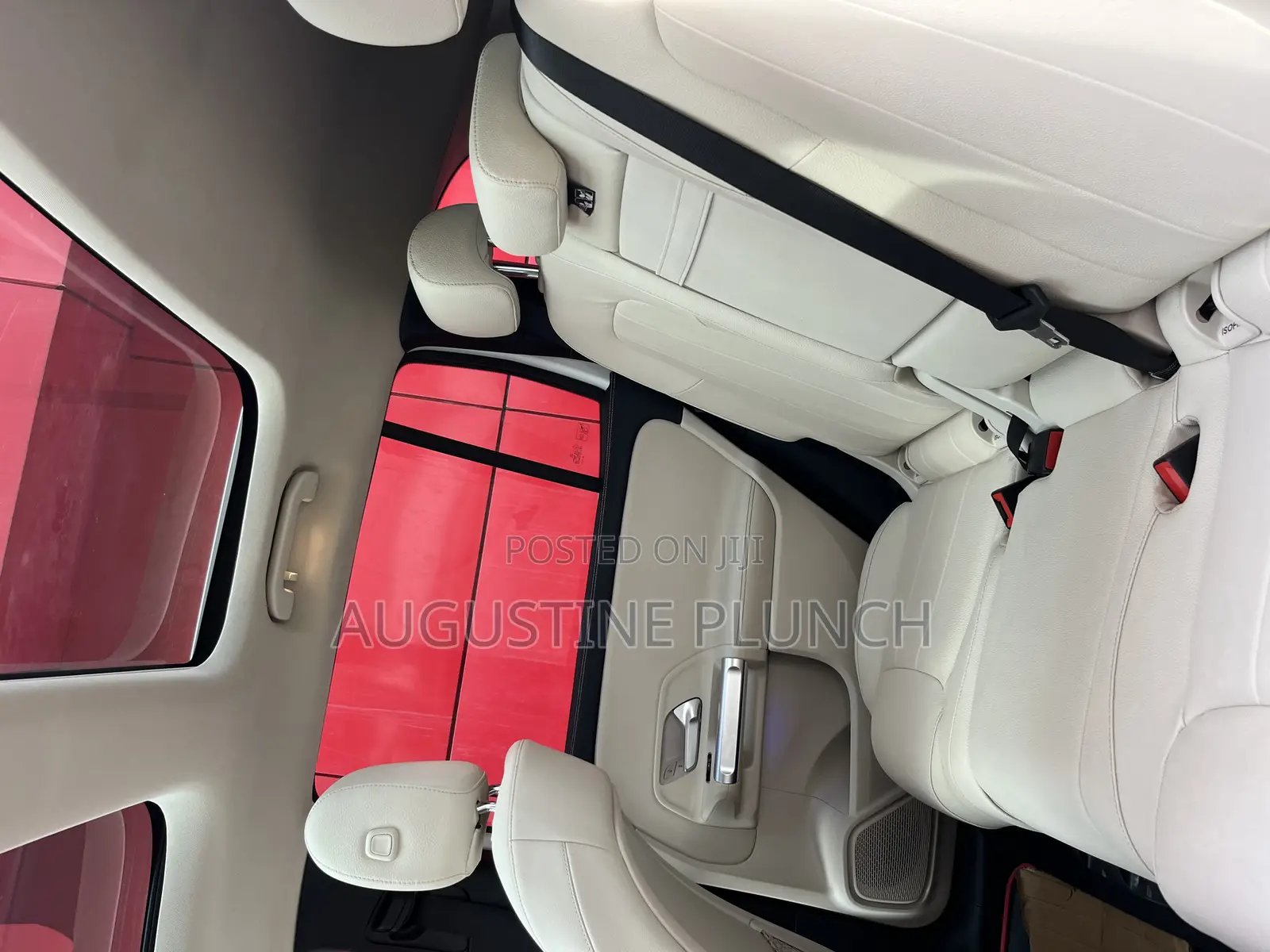 Mercedes-Benz GLB-Class 2023 White