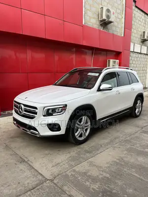 Mercedes-Benz GLB-Class 2023 White