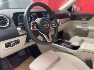 Mercedes-Benz GLB-Class GLB 250 4MATIC 2023 White