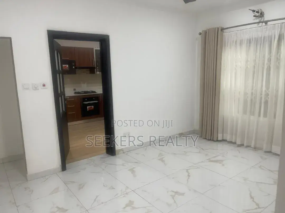 4bdrm House in Seekers Realty, Baatsona Total for rent