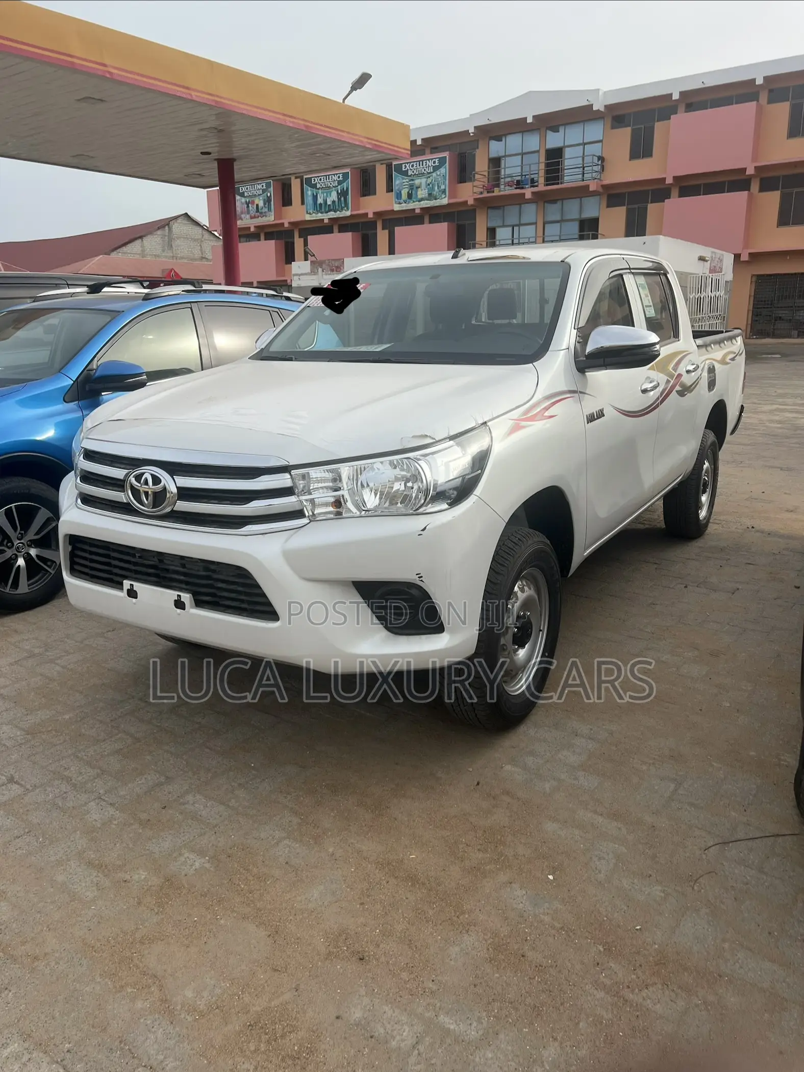New Toyota Hilux 2025 White