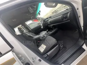 New Toyota Hilux 2025 White