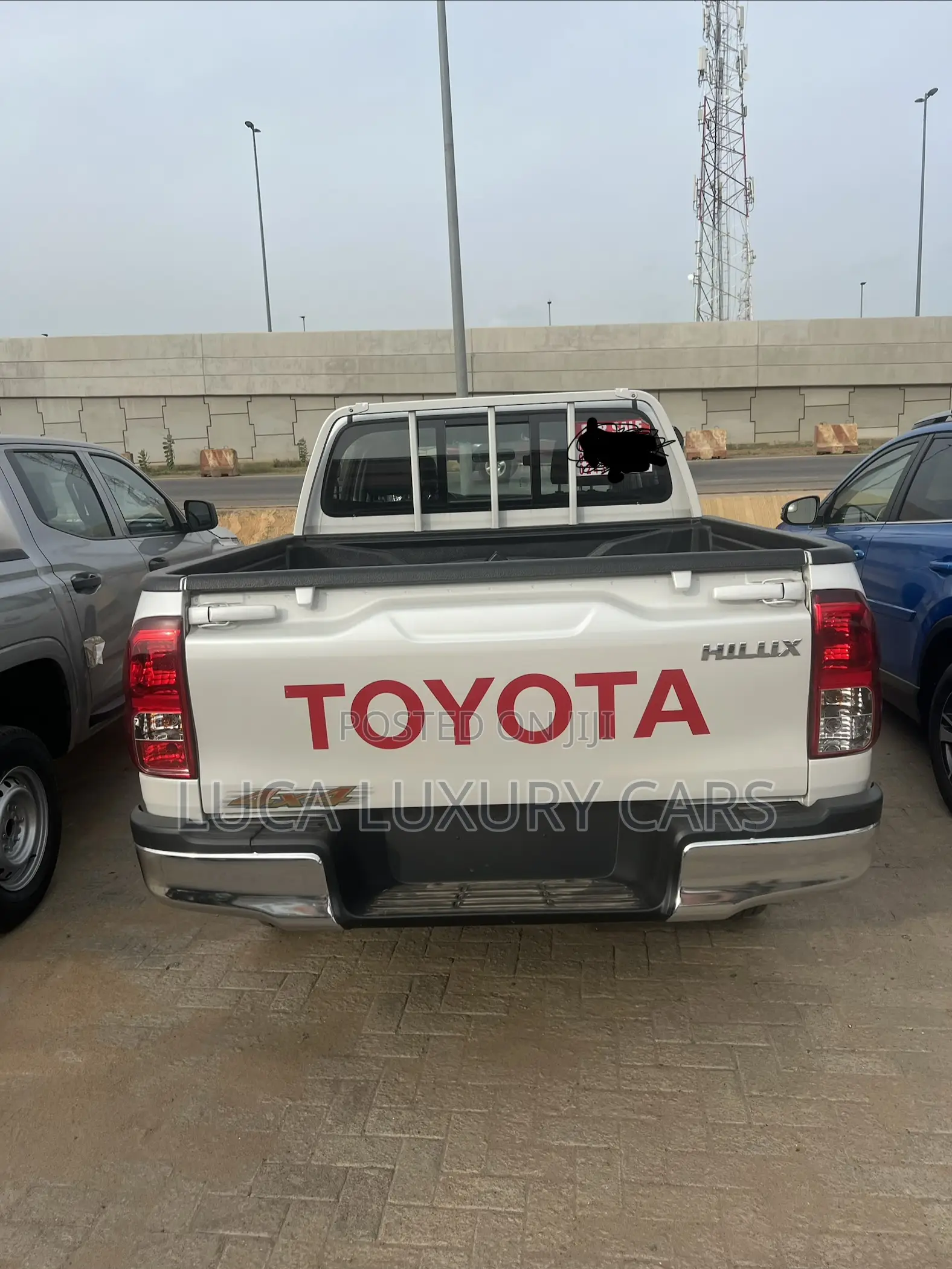 New Toyota Hilux 2025 White