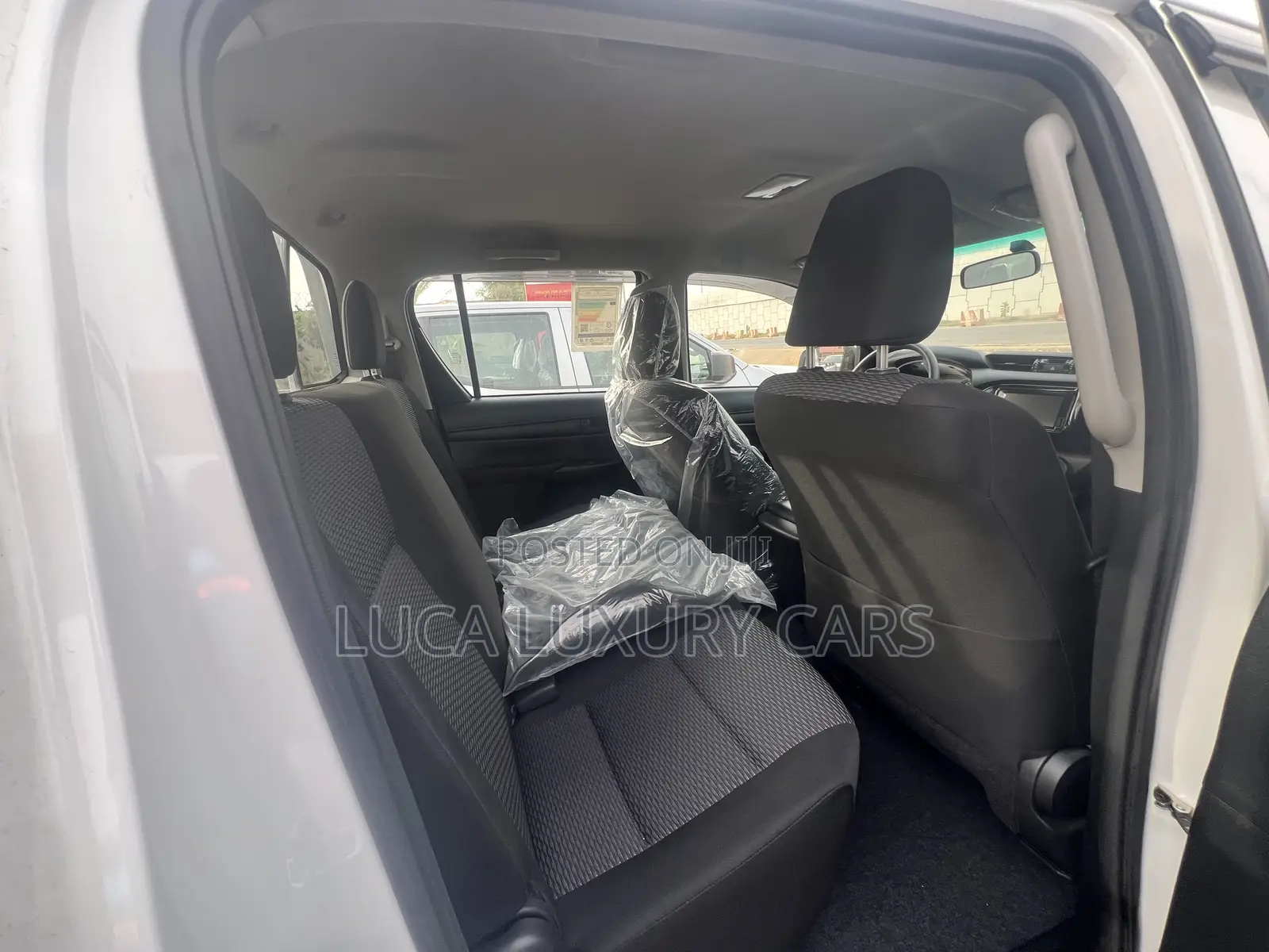 New Toyota Hilux 2025 White