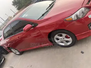 Toyota Corolla 2013 Red