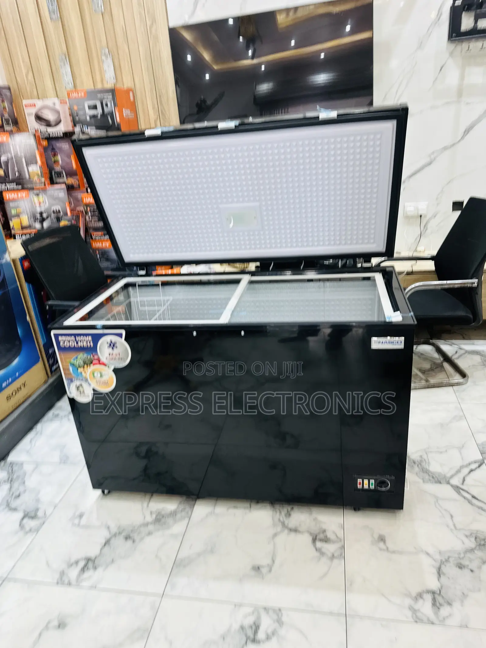 Hot Deals on Nasco Chest Freezer Dark Grey Nas-475fl