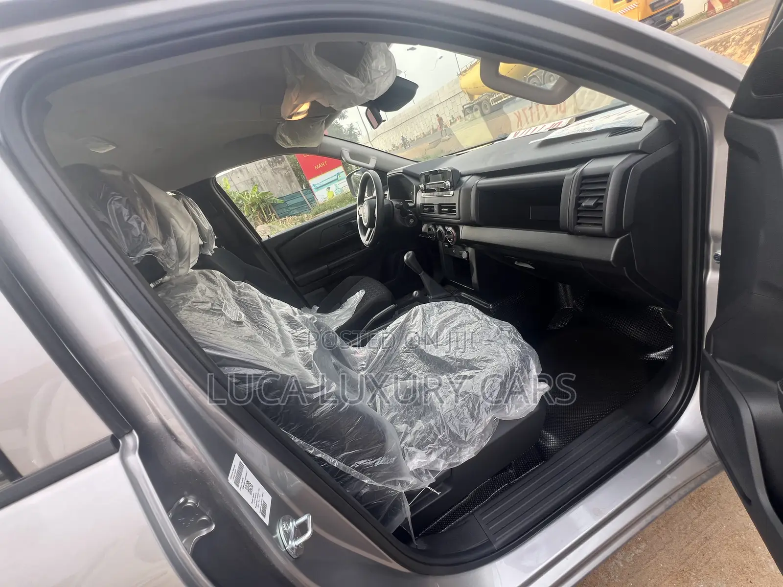 New Mitsubishi L200 2025 Gray