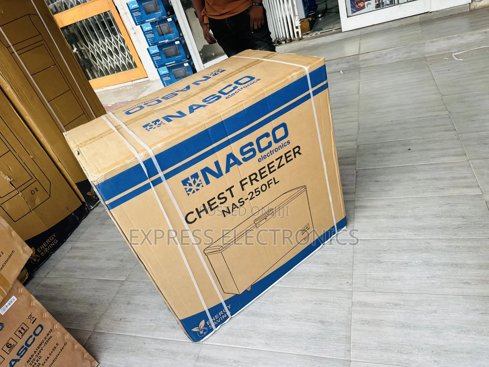 200l Chest Grey Single Door Freezer Nasco.
