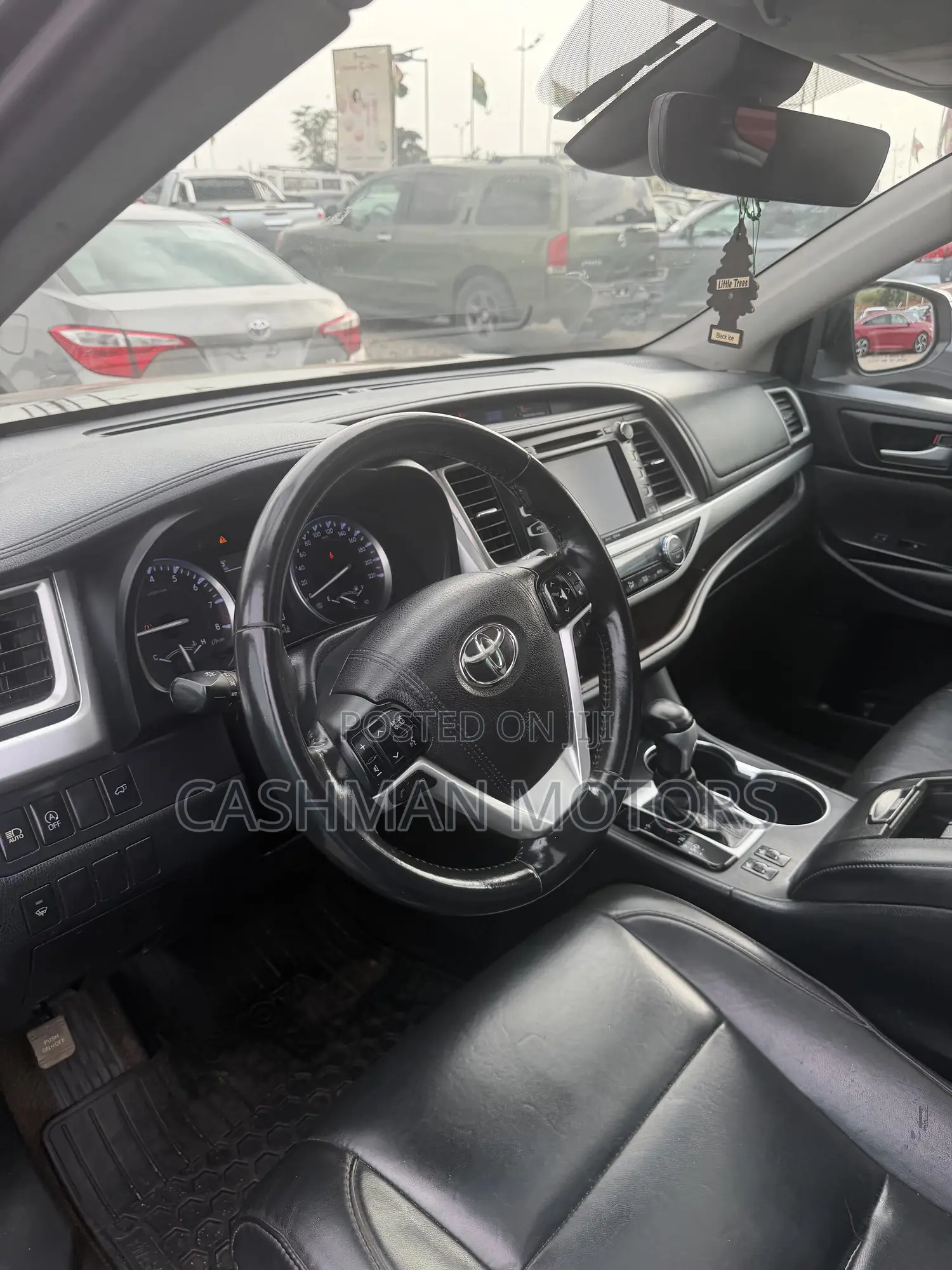 Toyota Highlander XLE 4x4 V6 (3.5L 6cyl 8A) 2018 Black