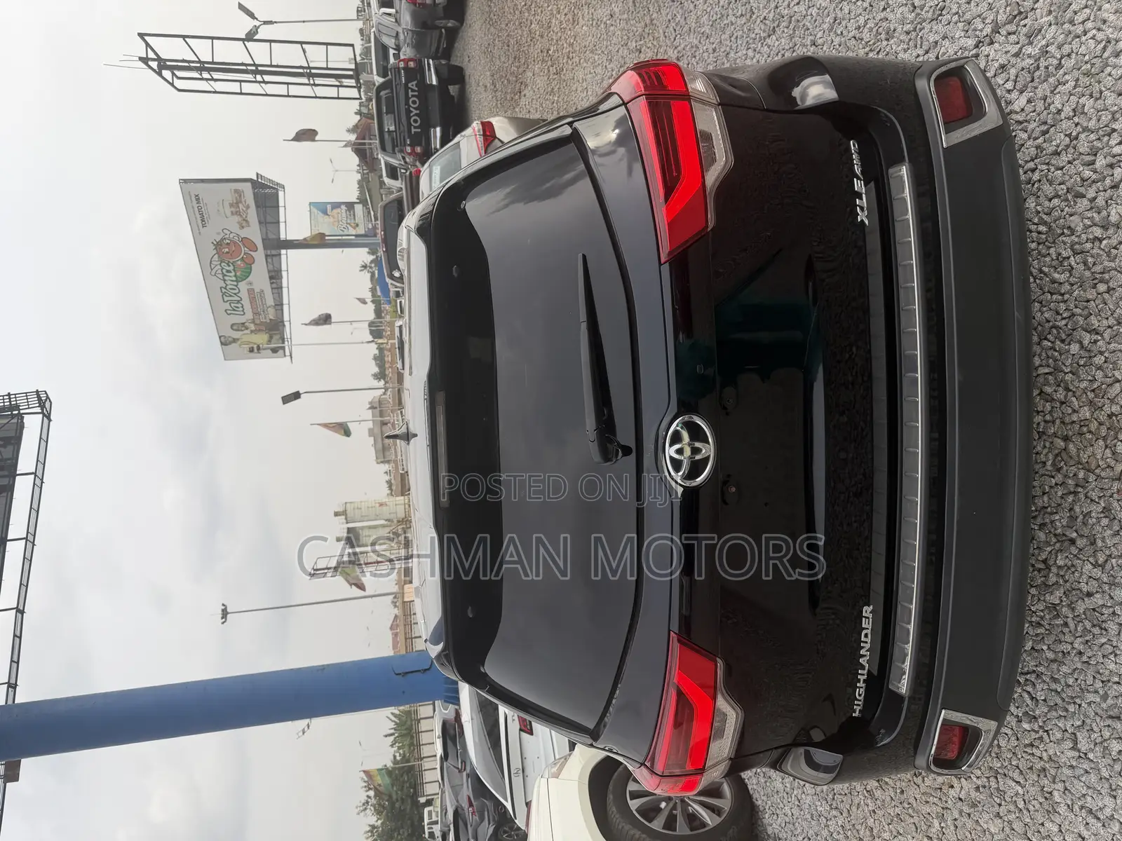 Toyota Highlander XLE 4x4 V6 (3.5L 6cyl 8A) 2018 Black