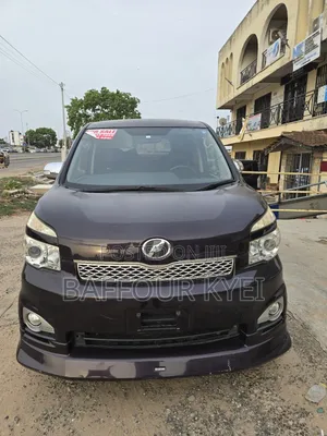 Toyota Voxy 2013 Brown