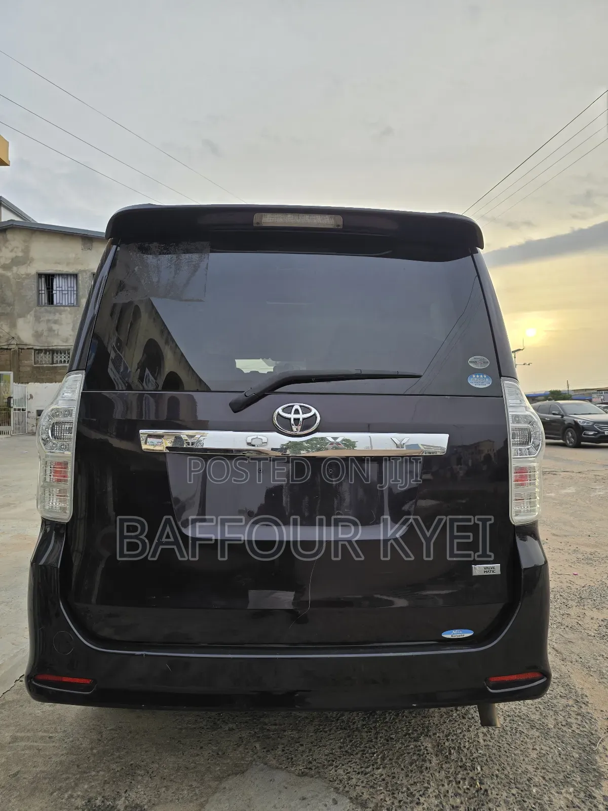 Toyota Voxy 2013 Brown