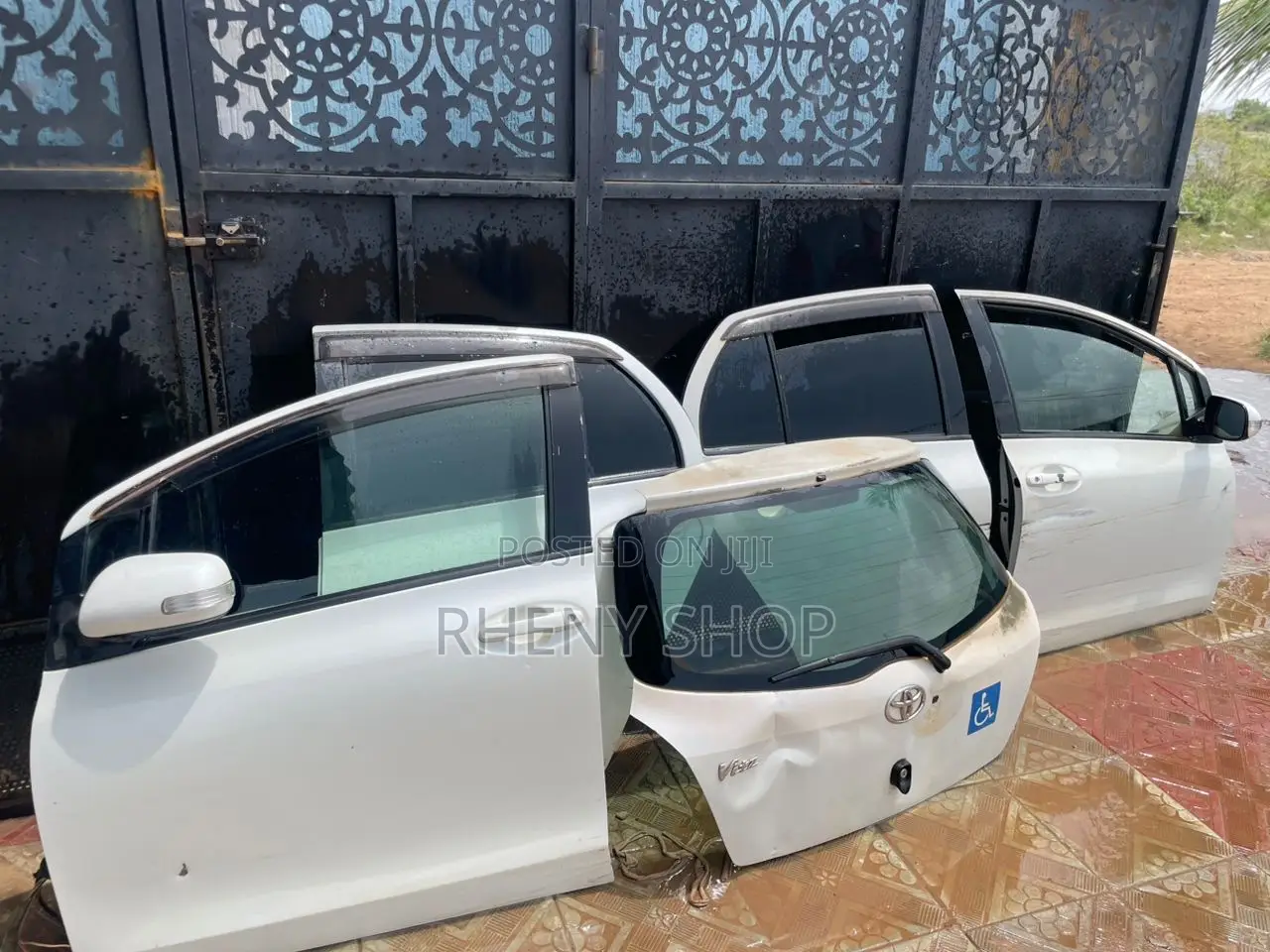 Toyota Vitz / Yaris Doors 2007-2010