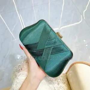 Ribbon Pattern Clutch