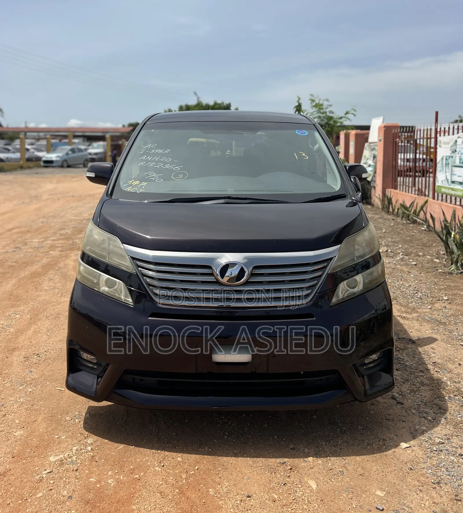 Toyota Vellfire 2010 Black