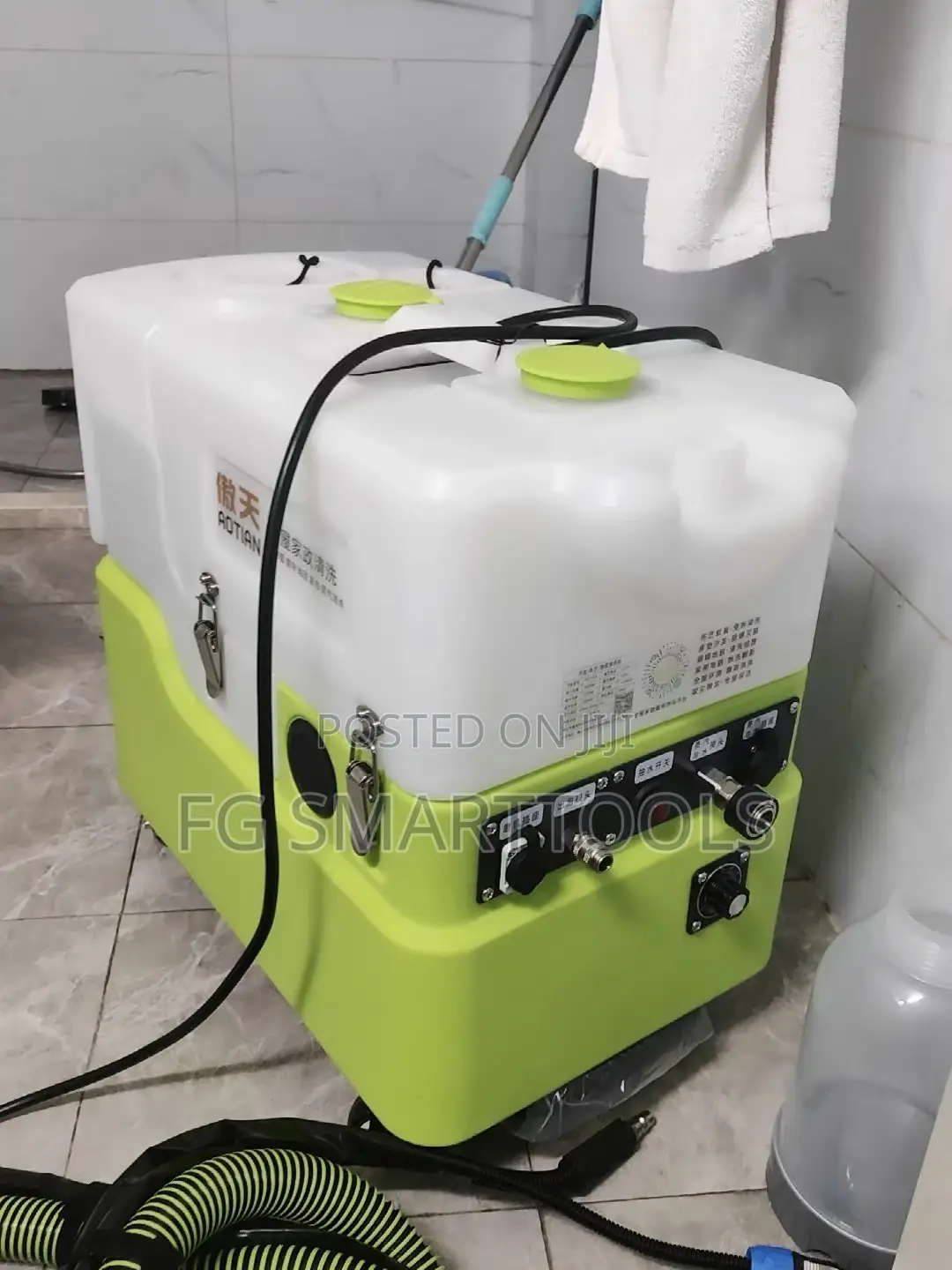 Dual Usage Steam Machine And Extractor With Brushes