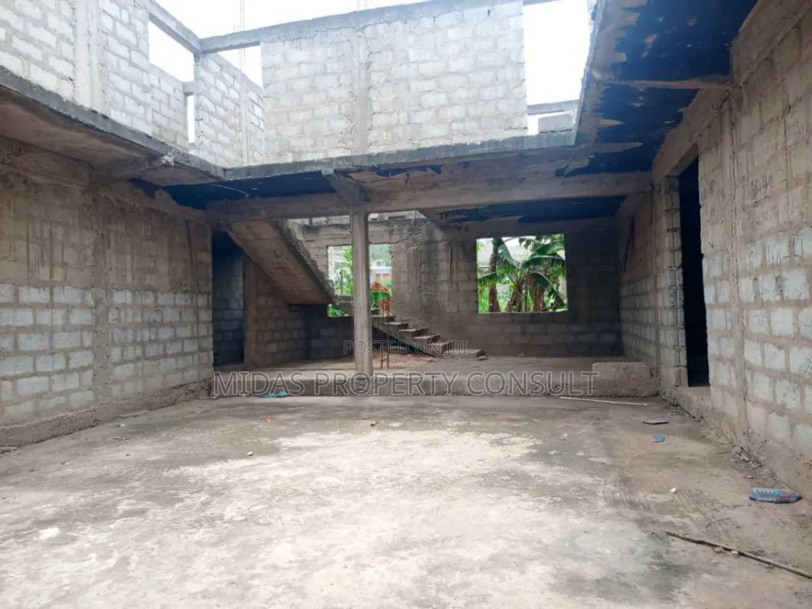 6bdrm House in Municipal Assembly, Pentecost for sale
