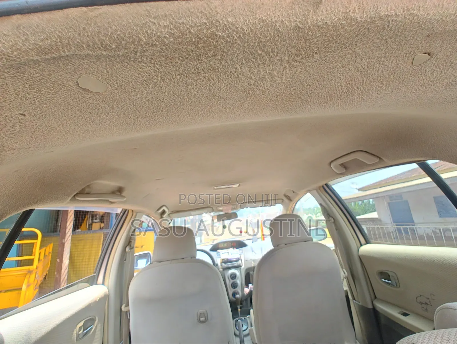 Toyota Vitz 1.3 FWD 5dr 2010 Gray
