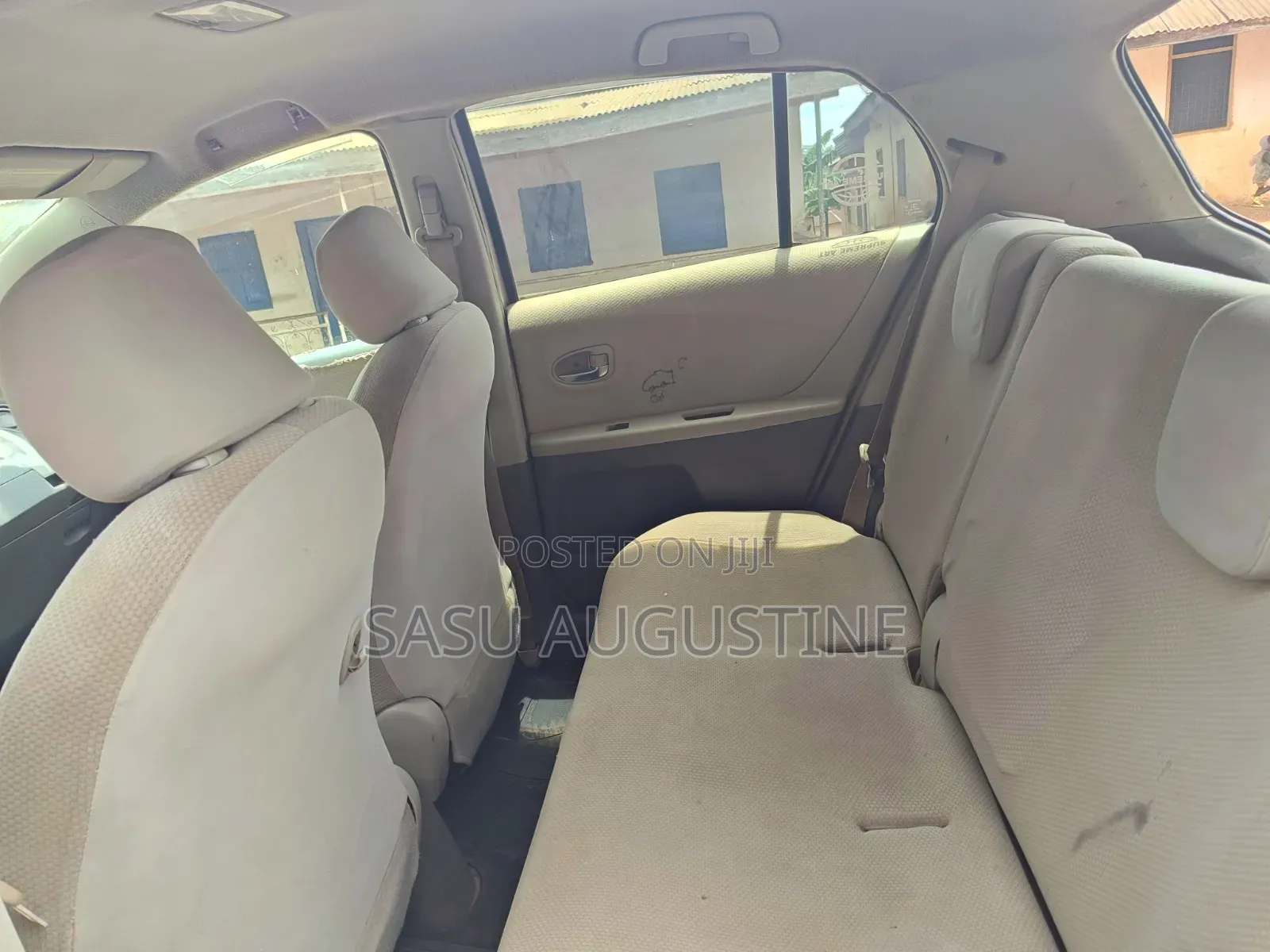 Toyota Vitz 1.3 FWD 5dr 2010 Gray