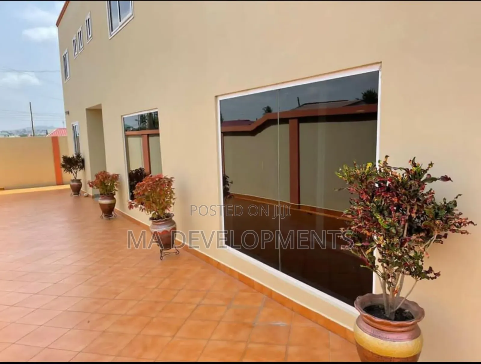Furnished 4bdrm Apartment in Achimota Neoplan for rent