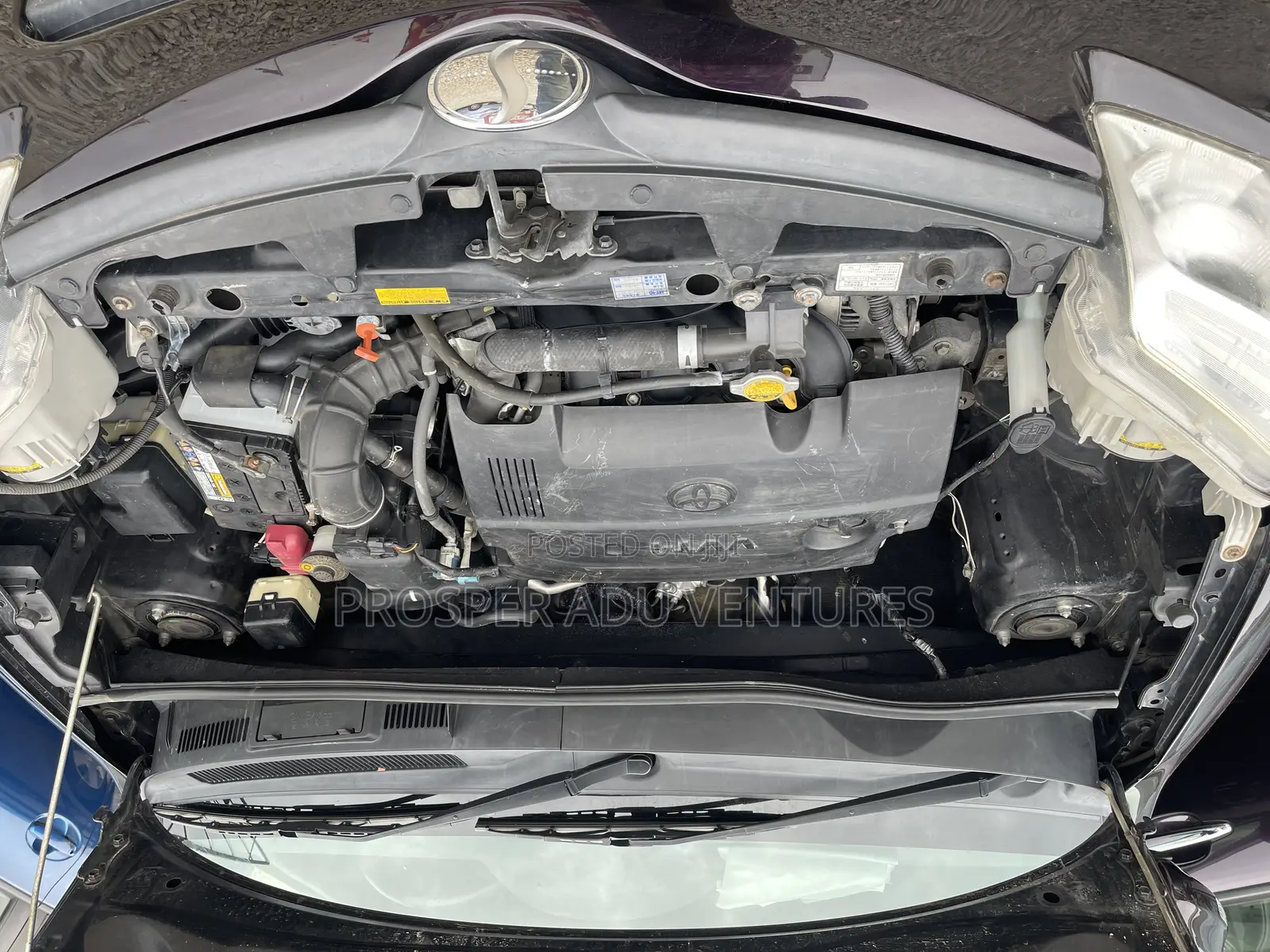 Toyota Sienta 1.5 FWD 2013