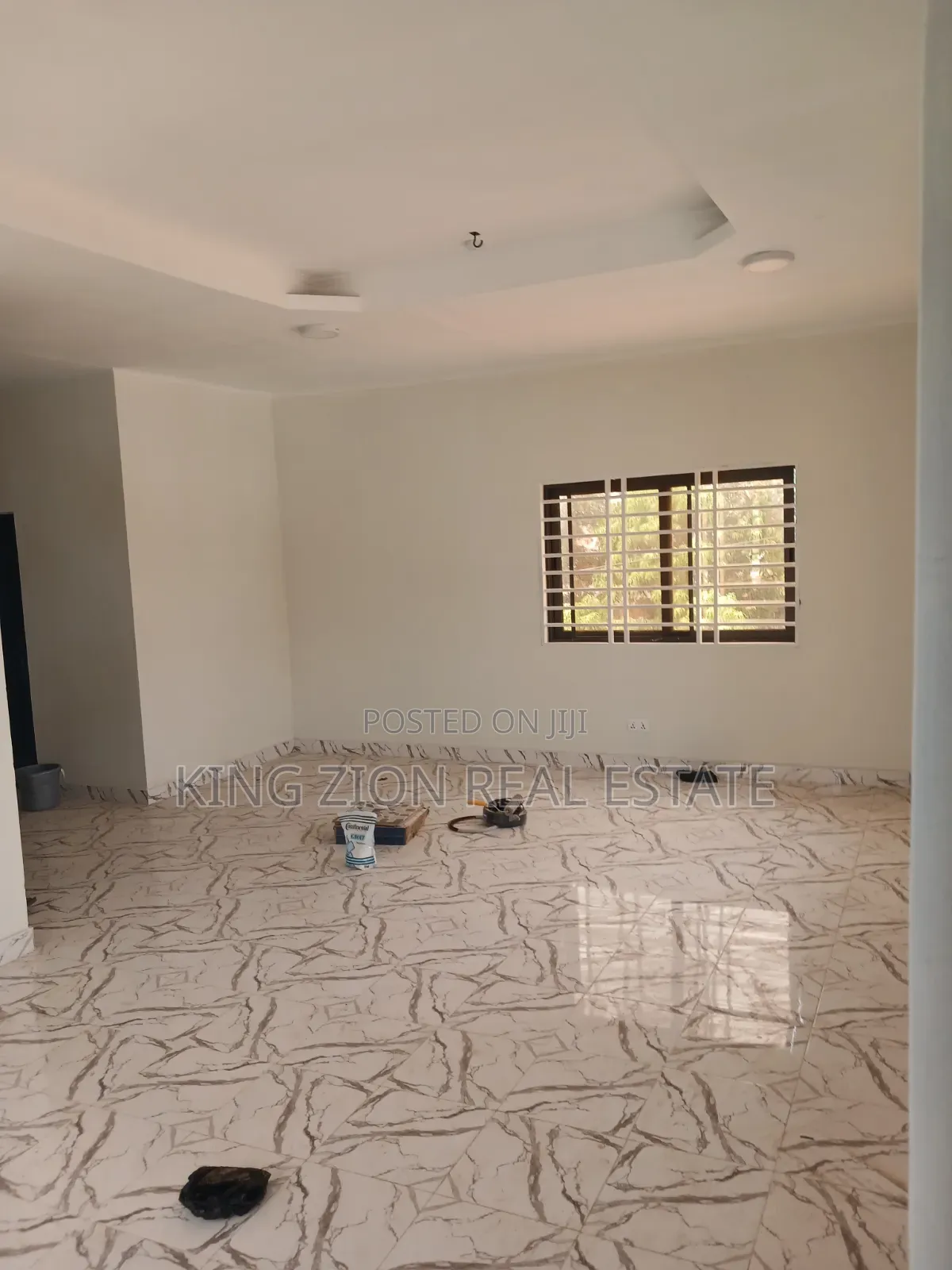 3bdrm Apartment in Kingzion Real, Last Stop for rent