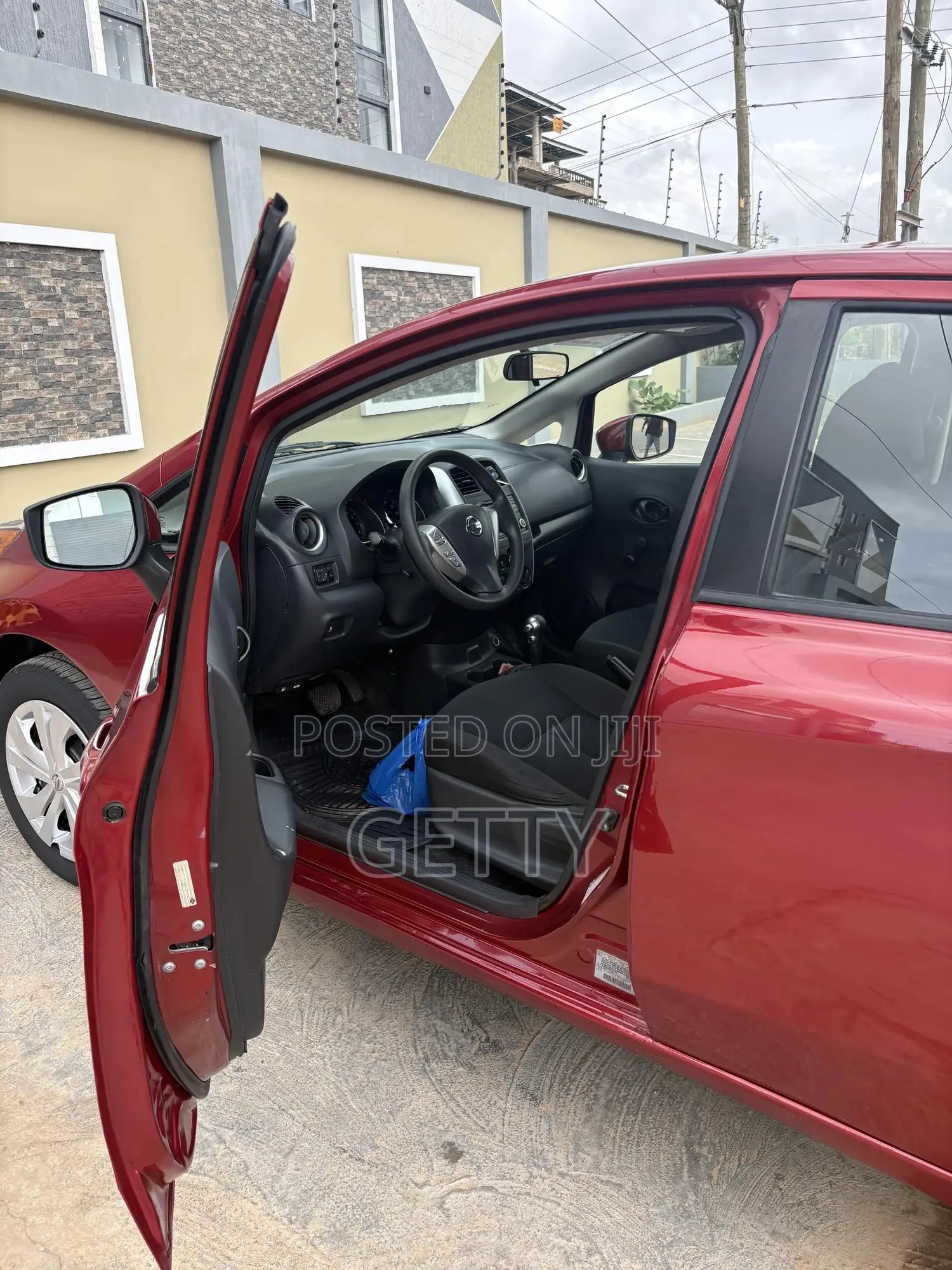 Nissan Note 1.6 Petrol 2017 Red