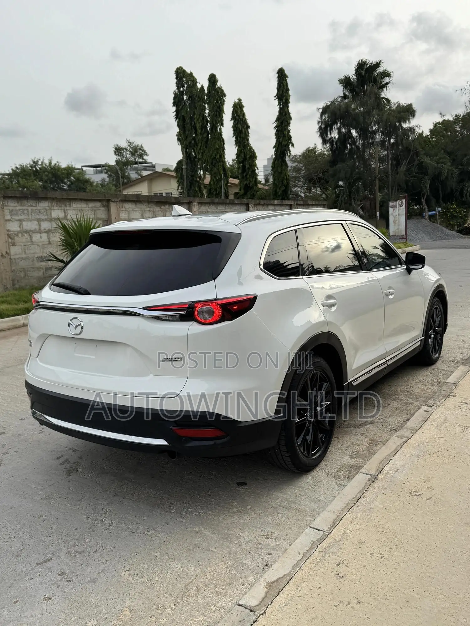 Mazda CX-9 Signature 2022 White