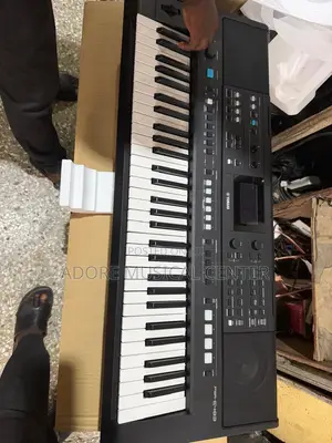 Yamaha Prs- E483 Keyboard