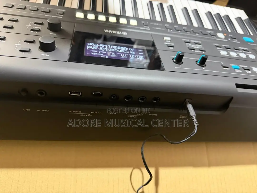 Yamaha Prs- E483 Keyboard