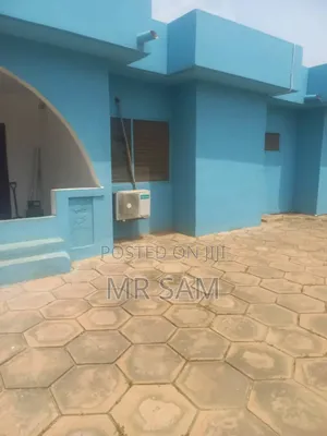 5bdrm House in Sam Properties, Old Barrier for sale