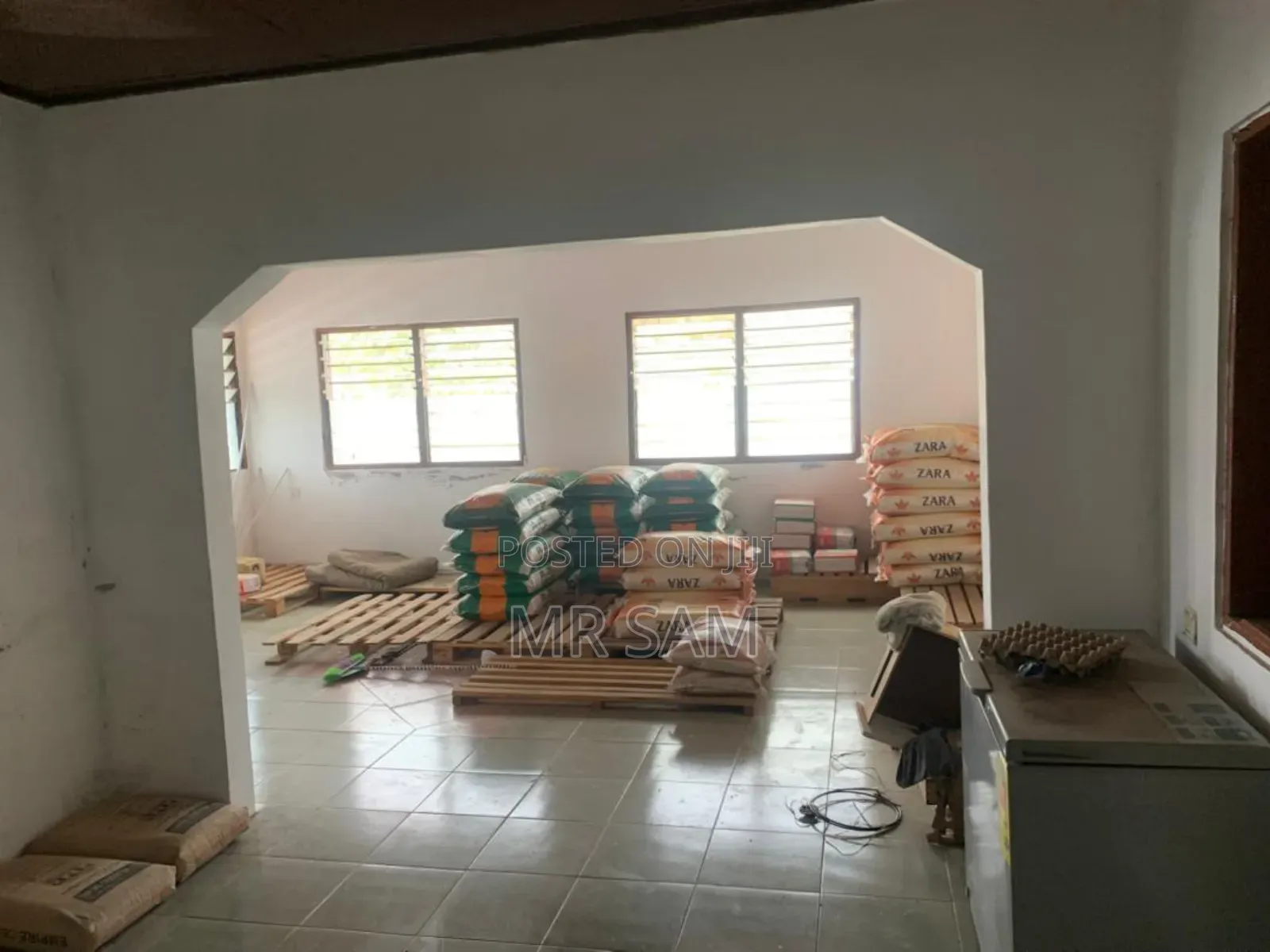 5bdrm House in Sam Properties, Old Barrier for sale