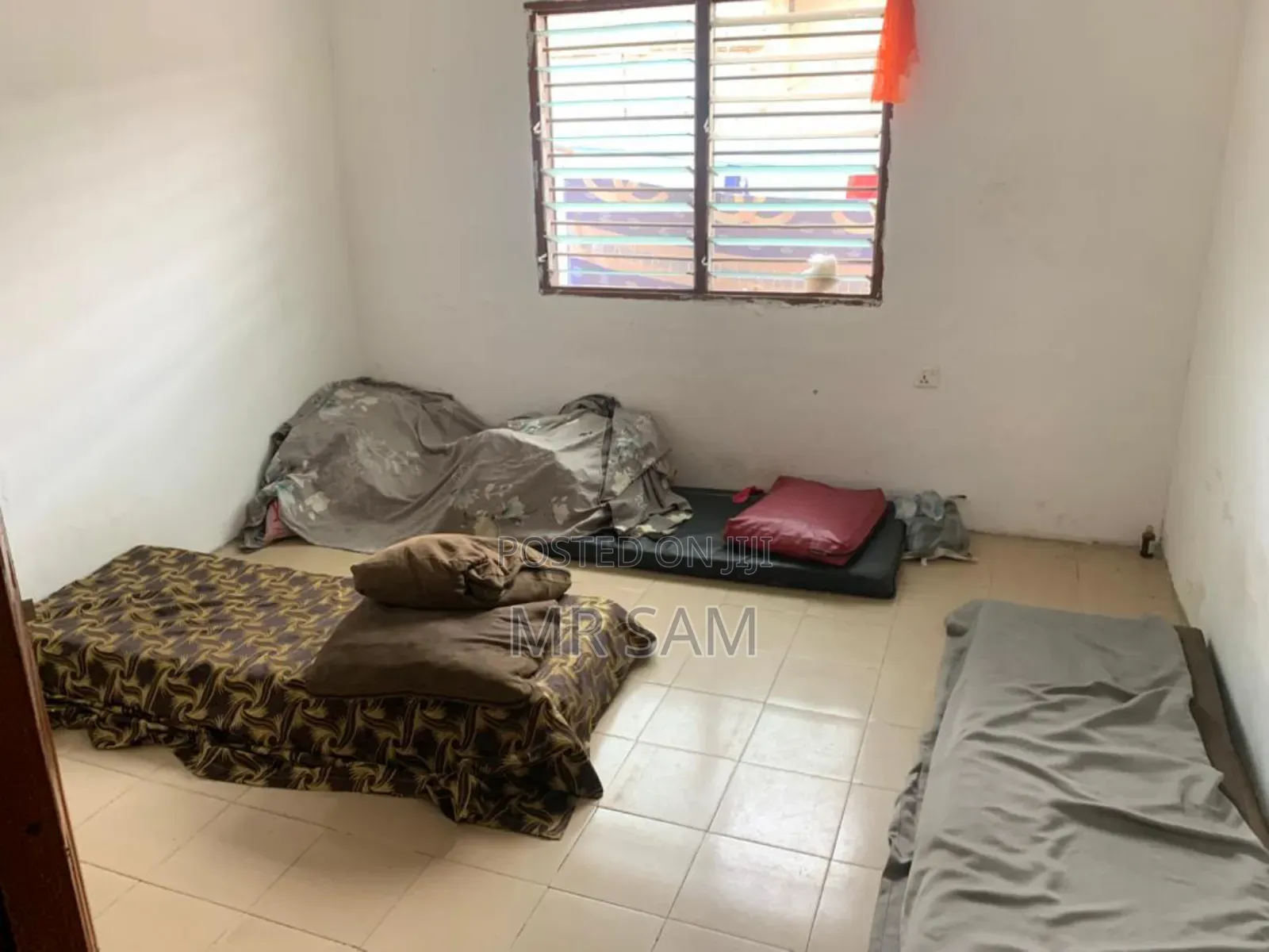 5bdrm House in Sam Properties, Old Barrier for sale