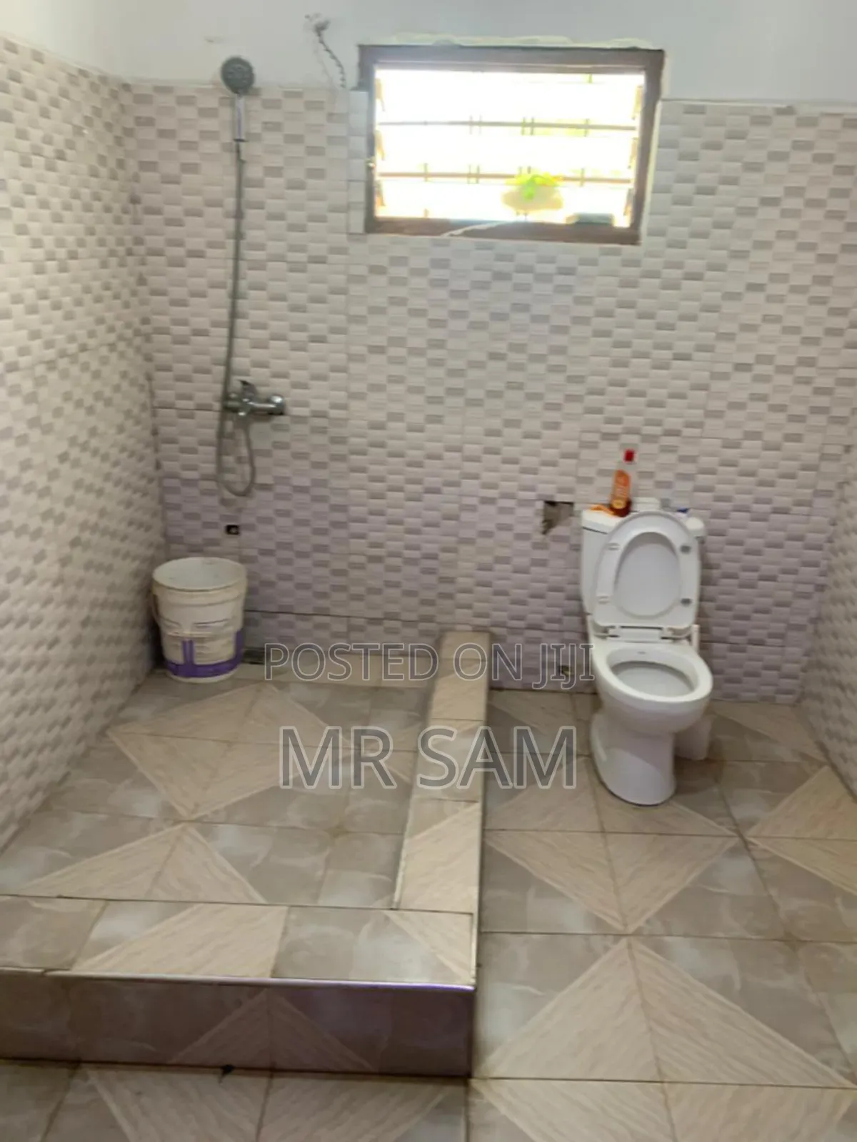 5bdrm House in Sam Properties, Old Barrier for sale