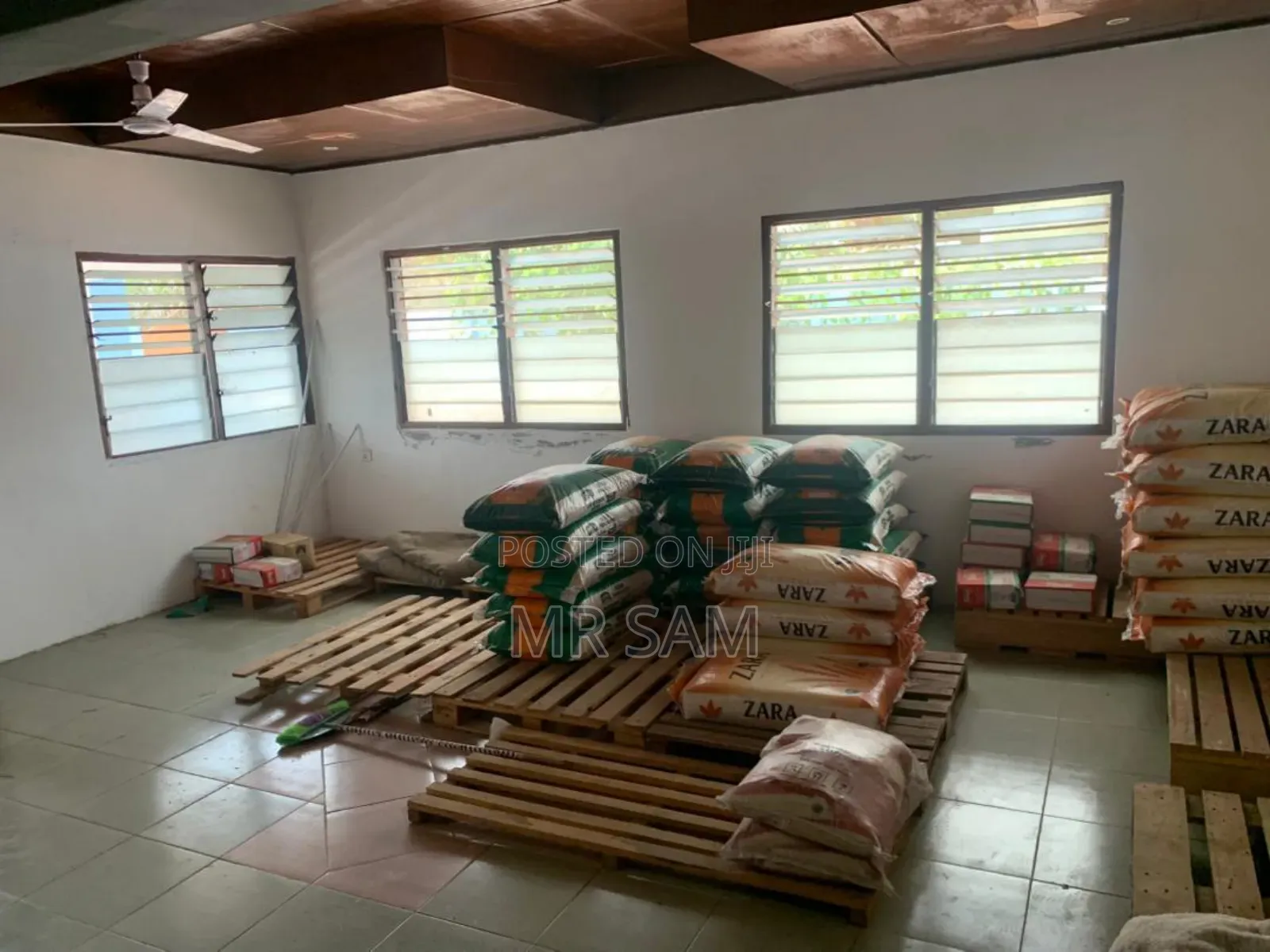 5bdrm House in Sam Properties, Old Barrier for sale