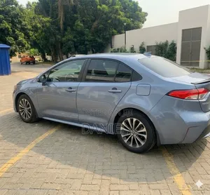 Toyota Corolla SE 2022 Blue