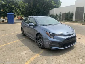 Toyota Corolla SE 2022 Blue