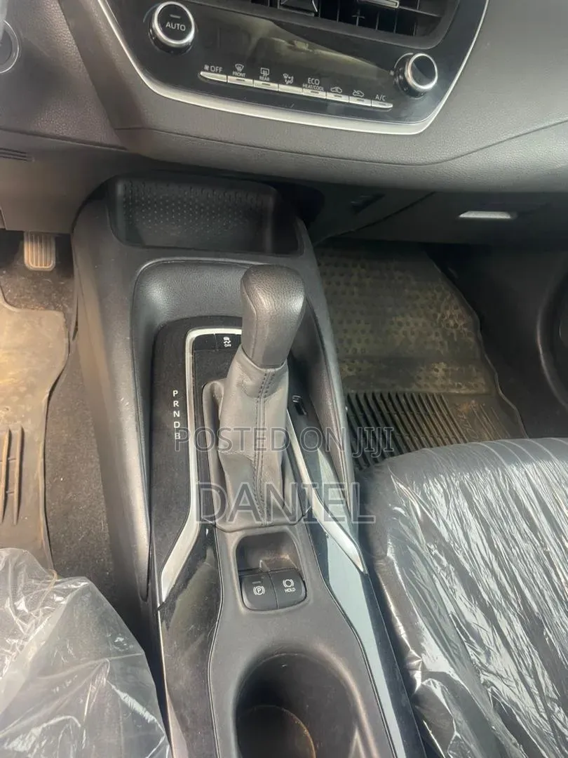 Toyota Corolla SE 2022 Blue