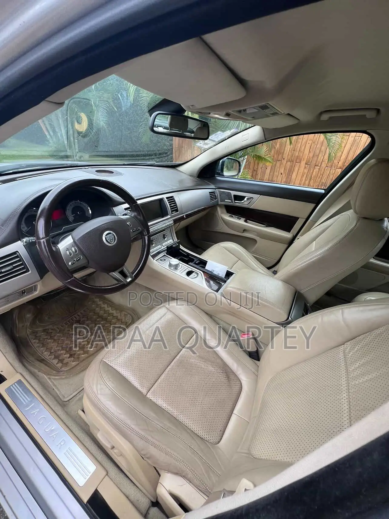 Jaguar XF 2011 Silver