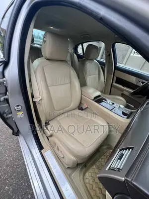 Jaguar XF 2011 Silver