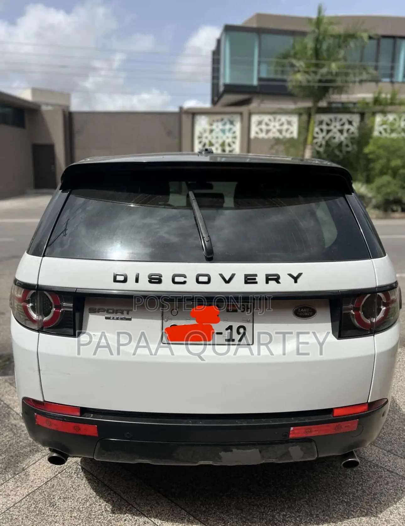 Land Rover Discovery 2019 White