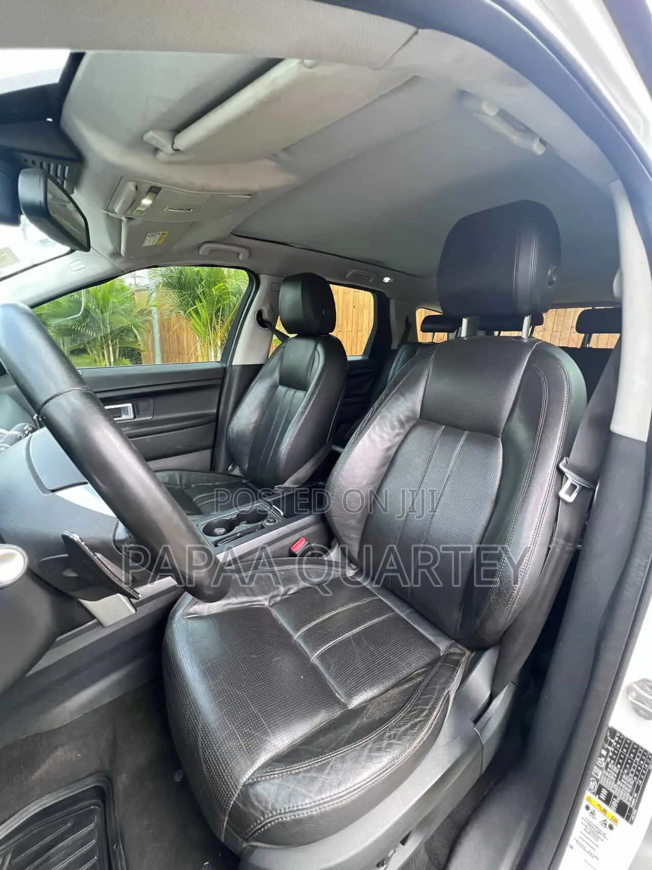 Land Rover Discovery 2019 White