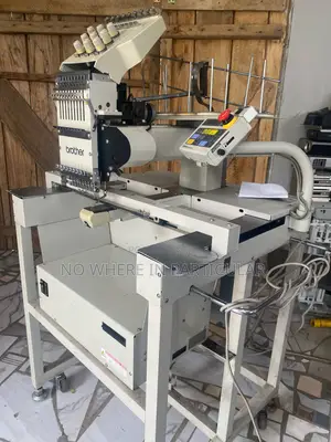 Single-head Industrial Embroidery Machi
