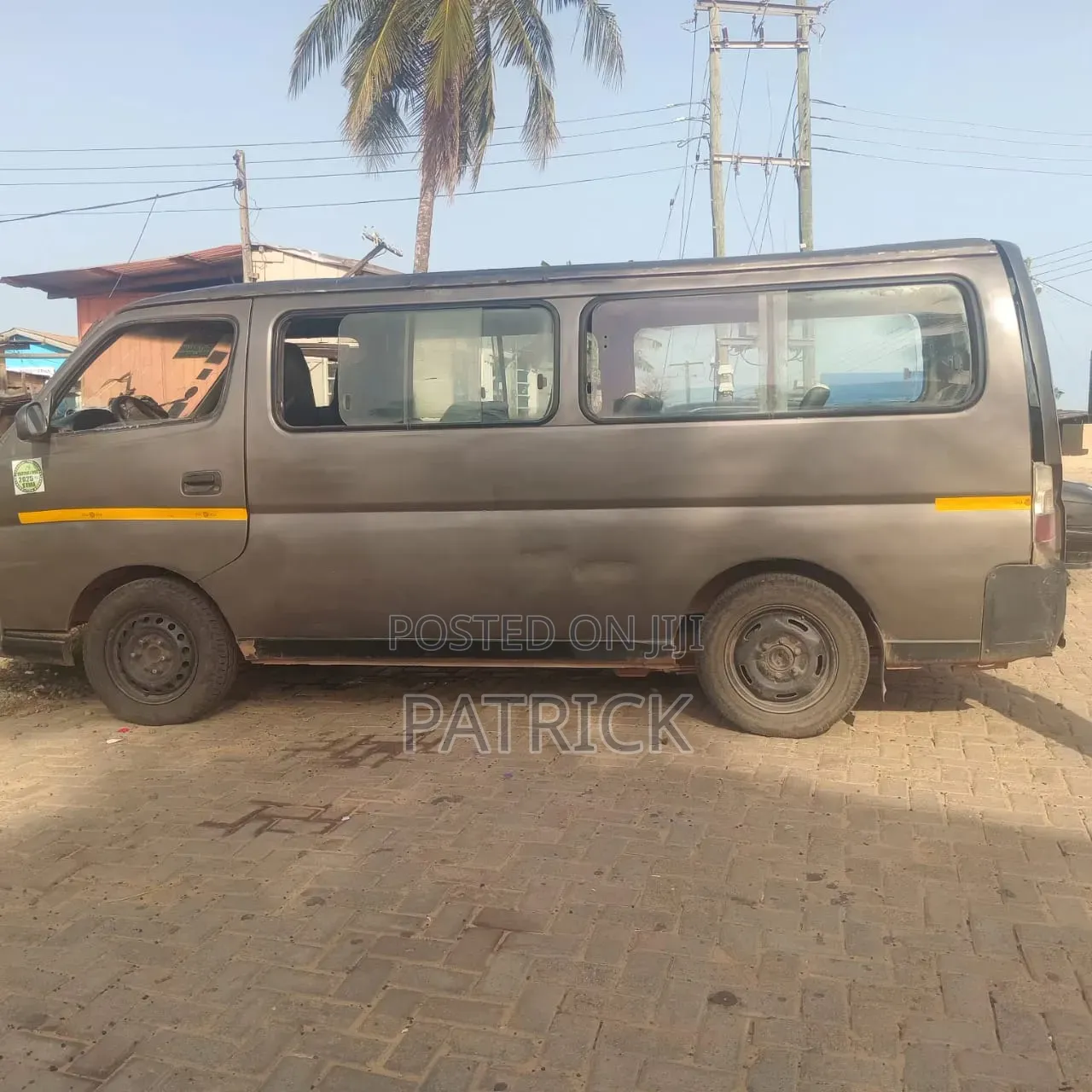 Nissan Caravan (Urvan) 2012 Grey