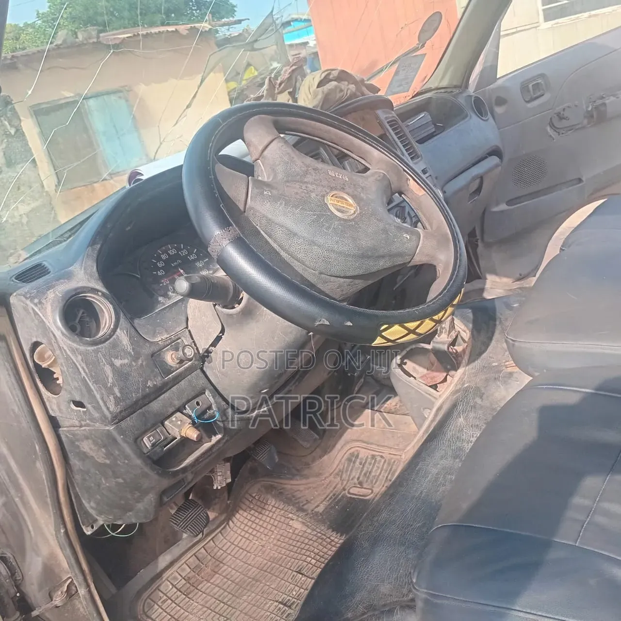 Nissan Caravan (Urvan) 2012 Grey