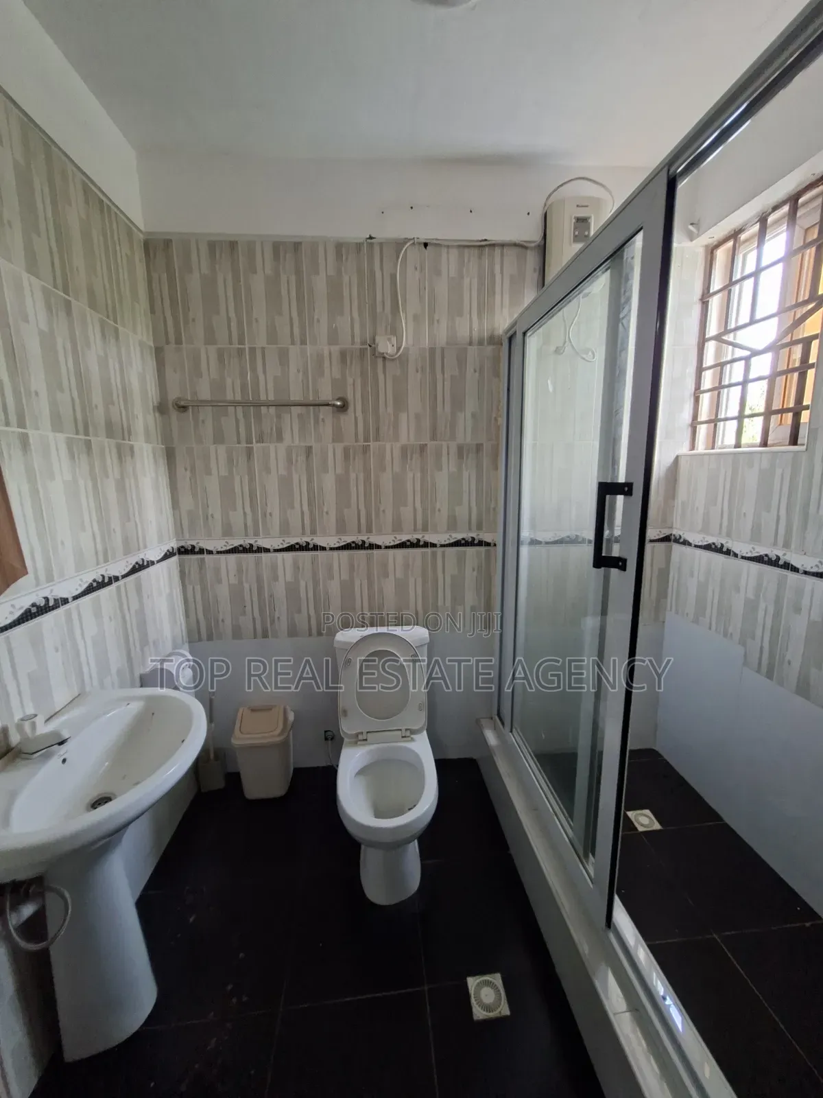 Furnished 2bdrm Apartment in Dodowa, Main Station for rent