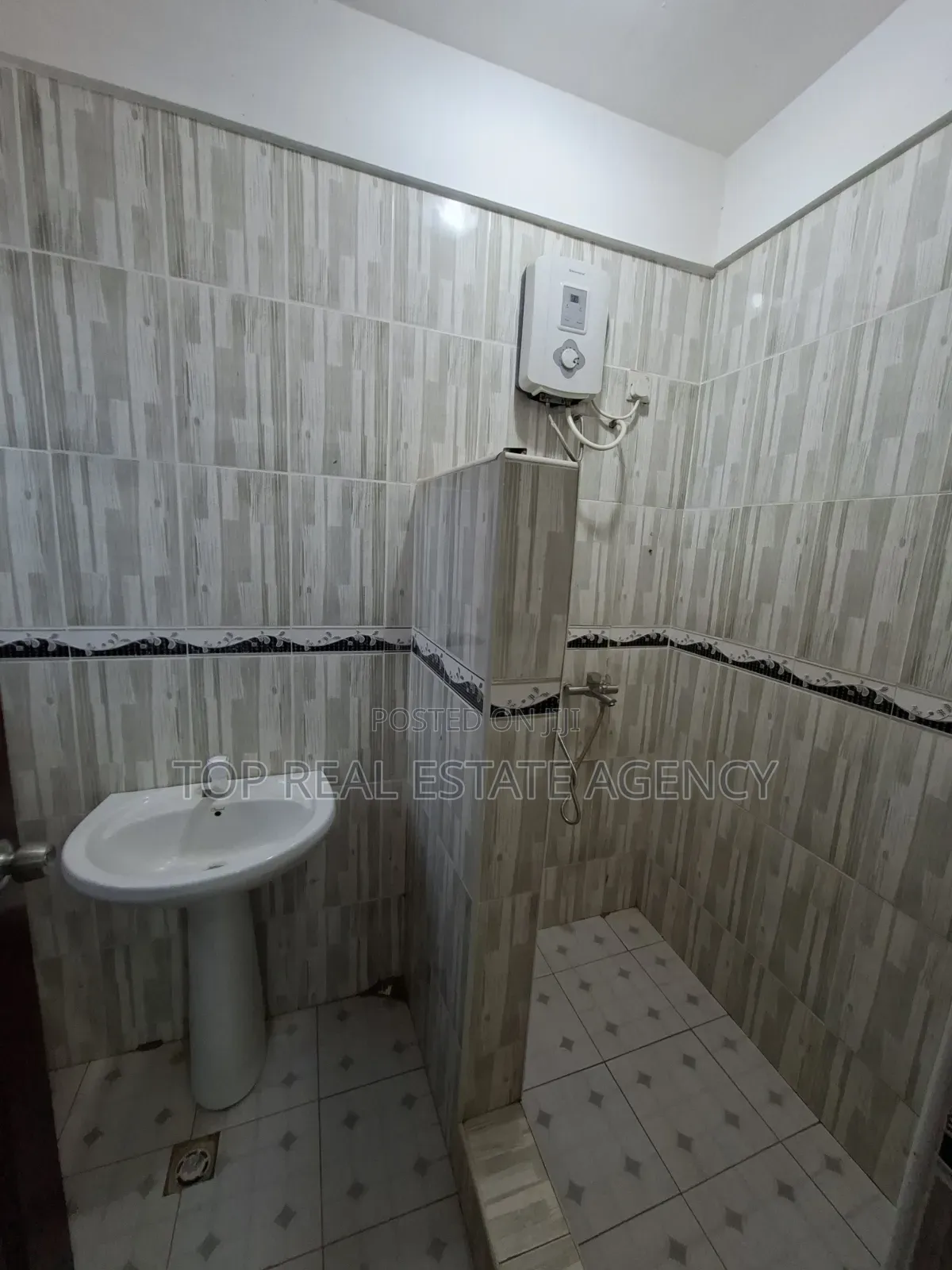 Furnished 2bdrm Apartment in Dodowa, Main Station for rent