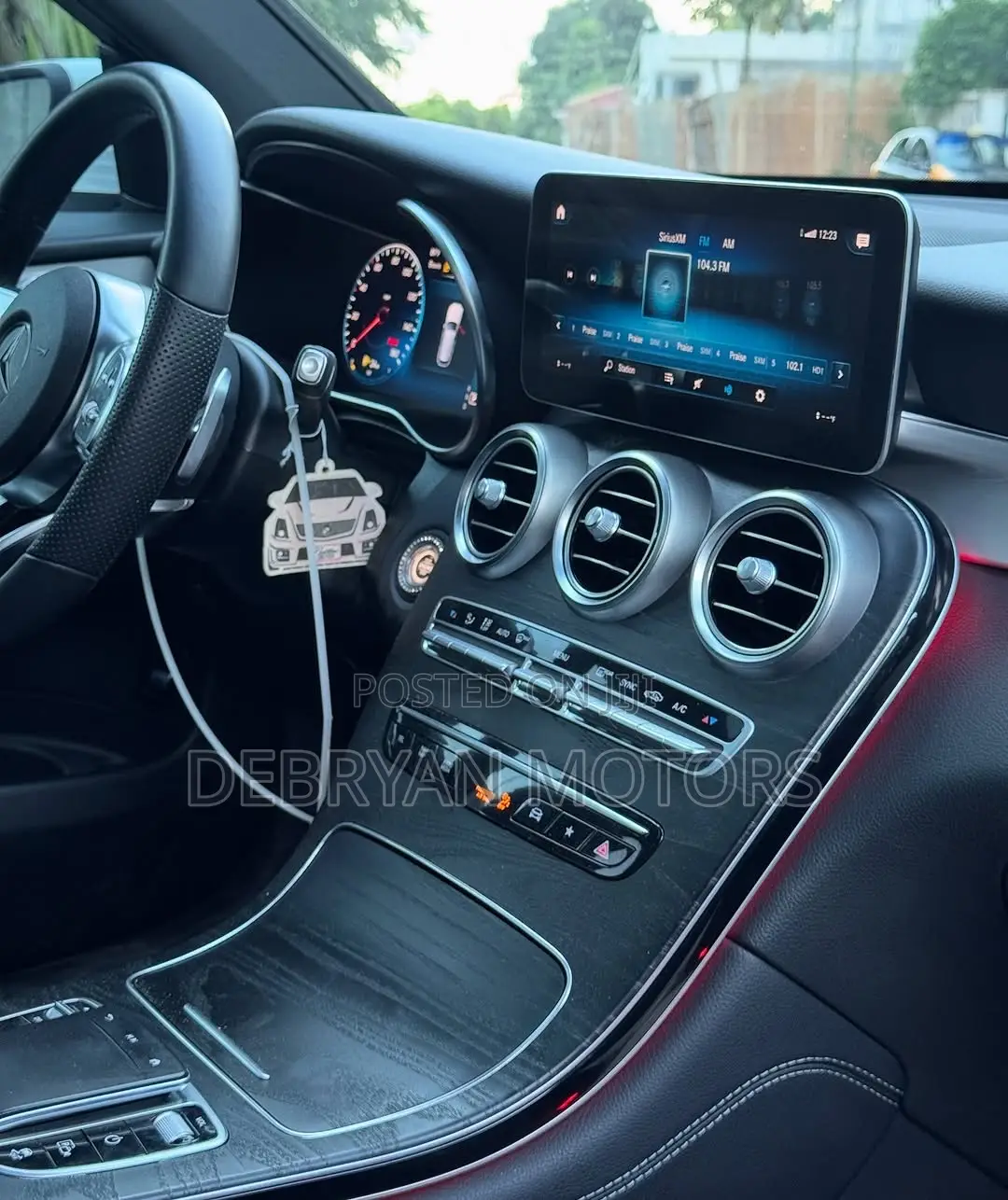 Mercedes-Benz GLC-Class 2020 White